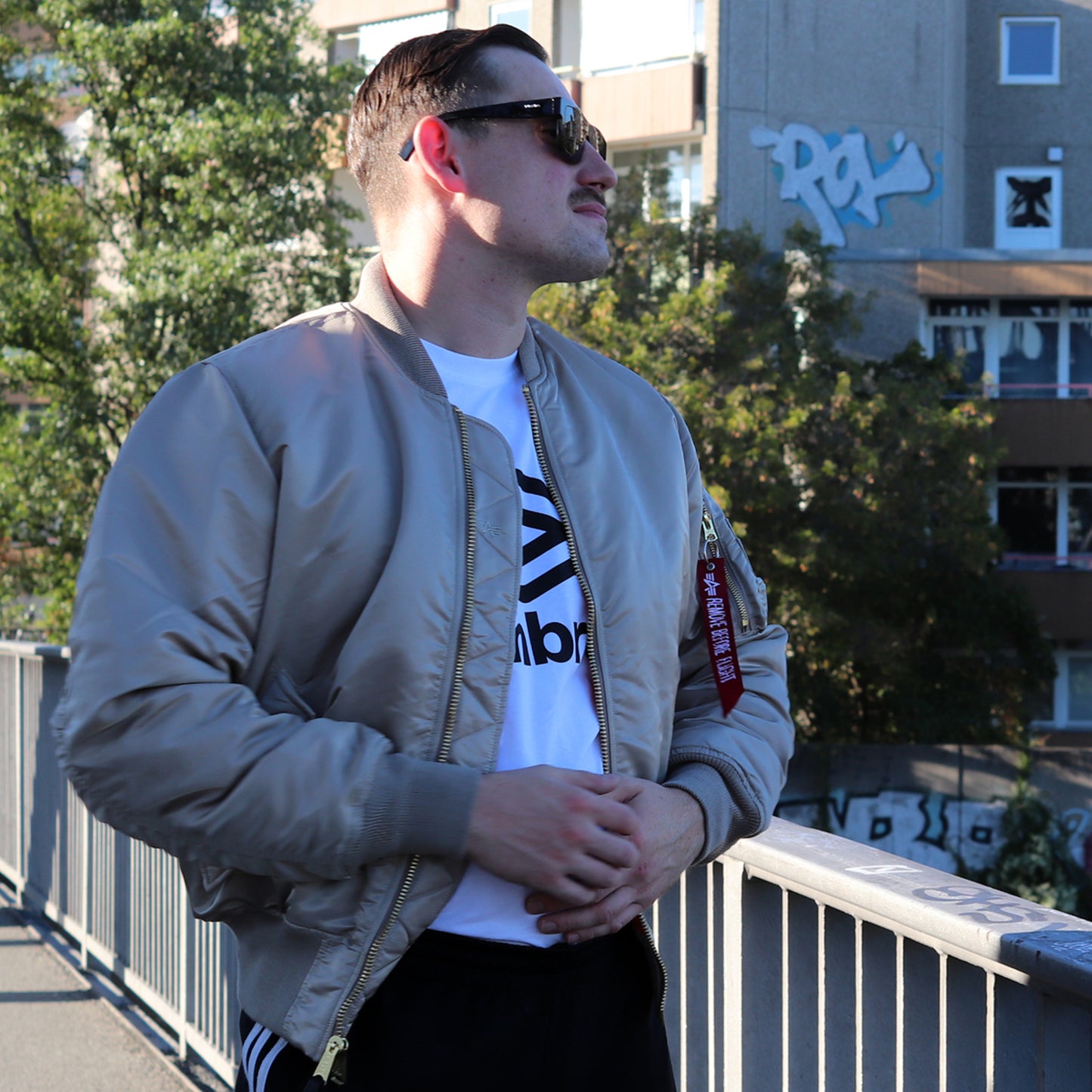 ALPHA IND. Bomberjacket, Fliegerjacke, limited edition (silber - vintage sand)