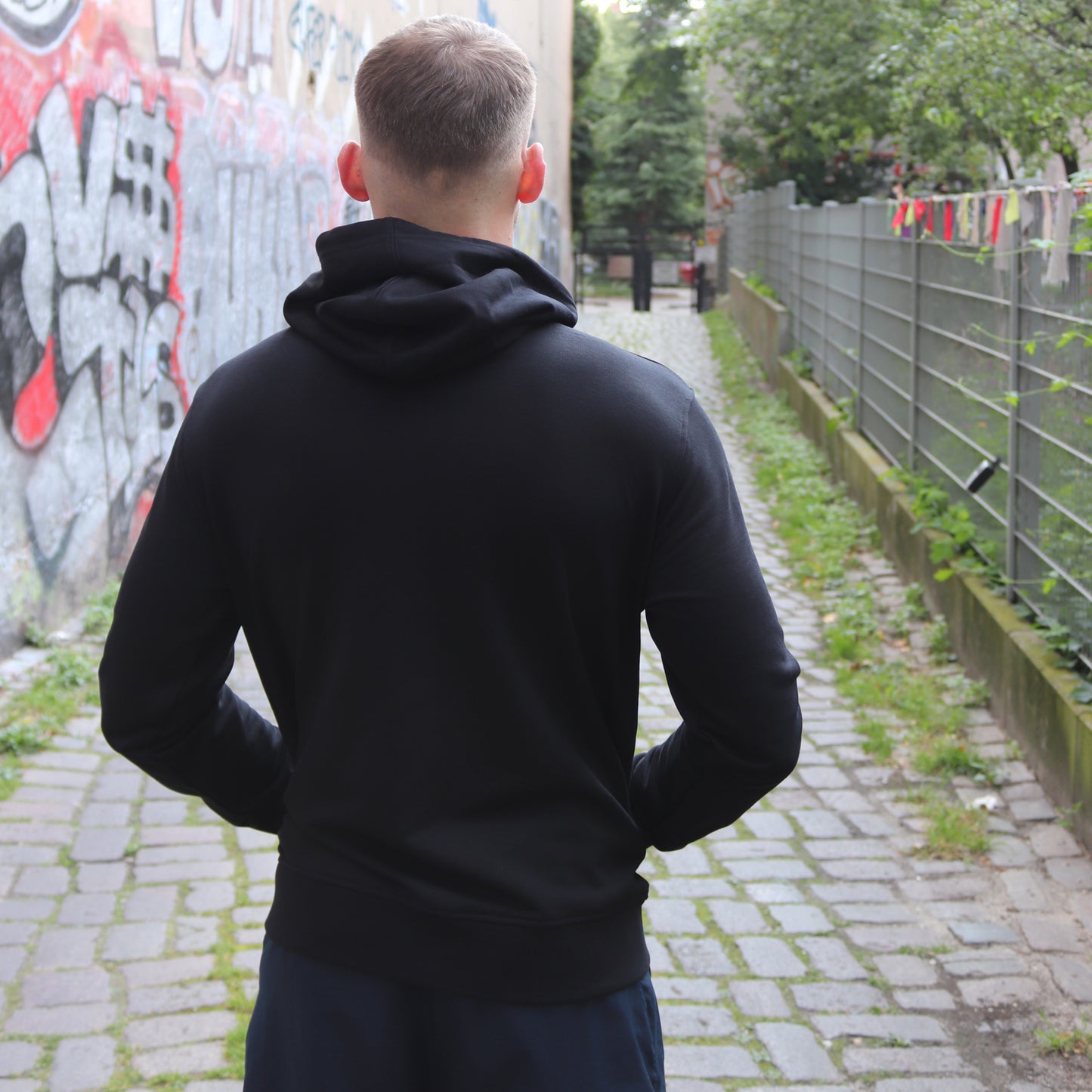 HOOLYWOOD – OST BERLIN Kapuzenjacke Zipped Hoodi mit zweifarbigem Logostick - Made in Germany (schwarz - black)