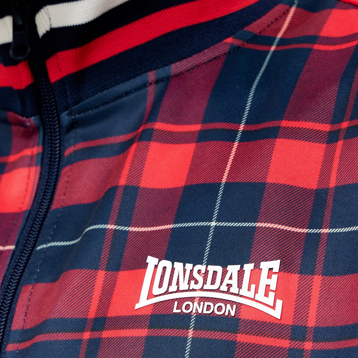 Trainingsjacke "The Gentlemen" Track jacket von LONSDALE LONDON (wickstone - red-blue-karo)
