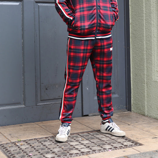 Trainingshose "The Gentlemen" von LONSDALE LONDON (karriert - wickstone red-blue)