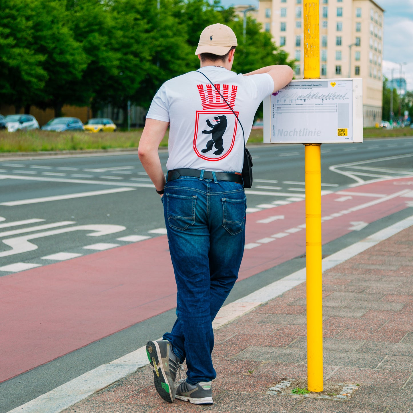 OST-BERLIN T-Shirt manufactured by HOOLYWOOD Siebdruck Made in Germany (weiss - white)