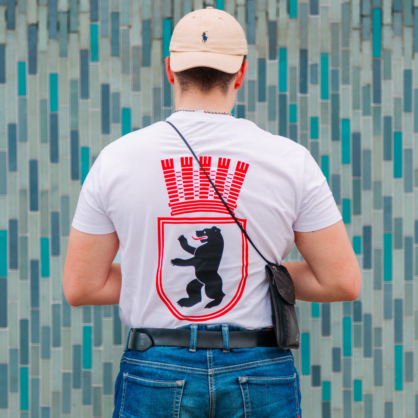 OST-BERLIN T-Shirt manufactured by HOOLYWOOD Siebdruck Made in Germany (weiss - white)