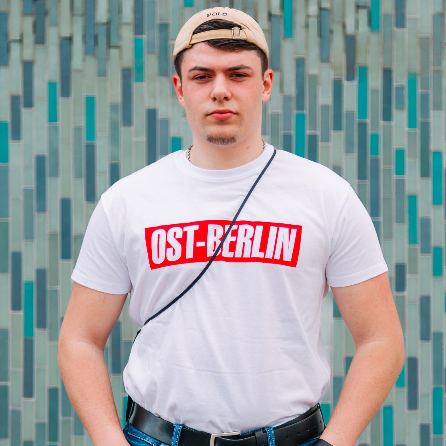 OST-BERLIN T-Shirt manufactured by HOOLYWOOD Siebdruck Made in Germany (weiss - white)