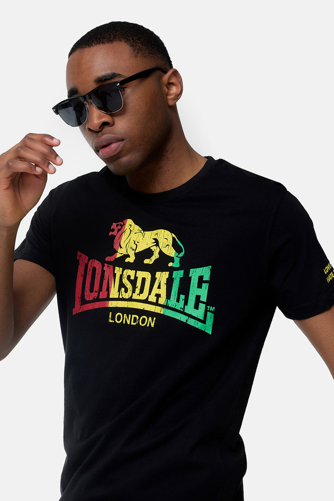 LONSDALE LONDON T-Shirt mit mehrfarbigen Löwen Druck (Jamaica colors)