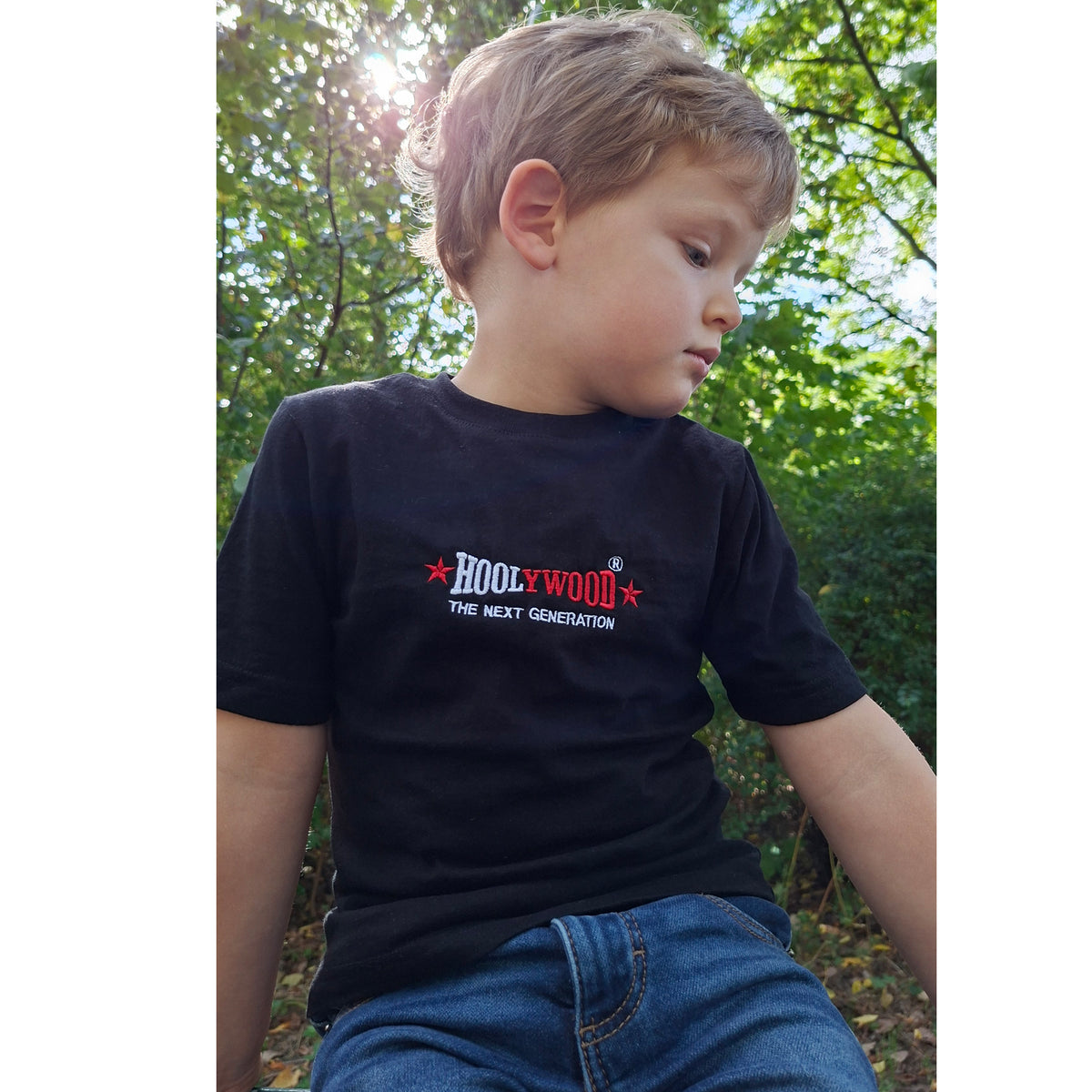 HOOLYWOOD Kids T-Shirt THE NEXT GENERATION hochwärtiger zweifarbiger Stick Made in Germany (schwarz/black)