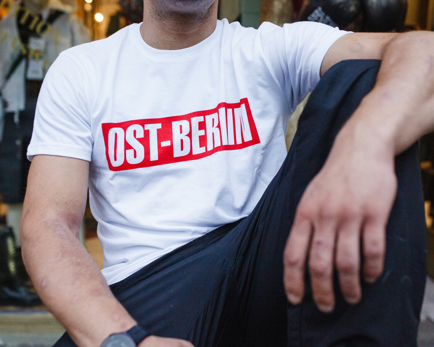 T-Shirt OST-BERLIN manufactured by HOOLYWOOD Siebdruck Made in Germany (weiss - white)