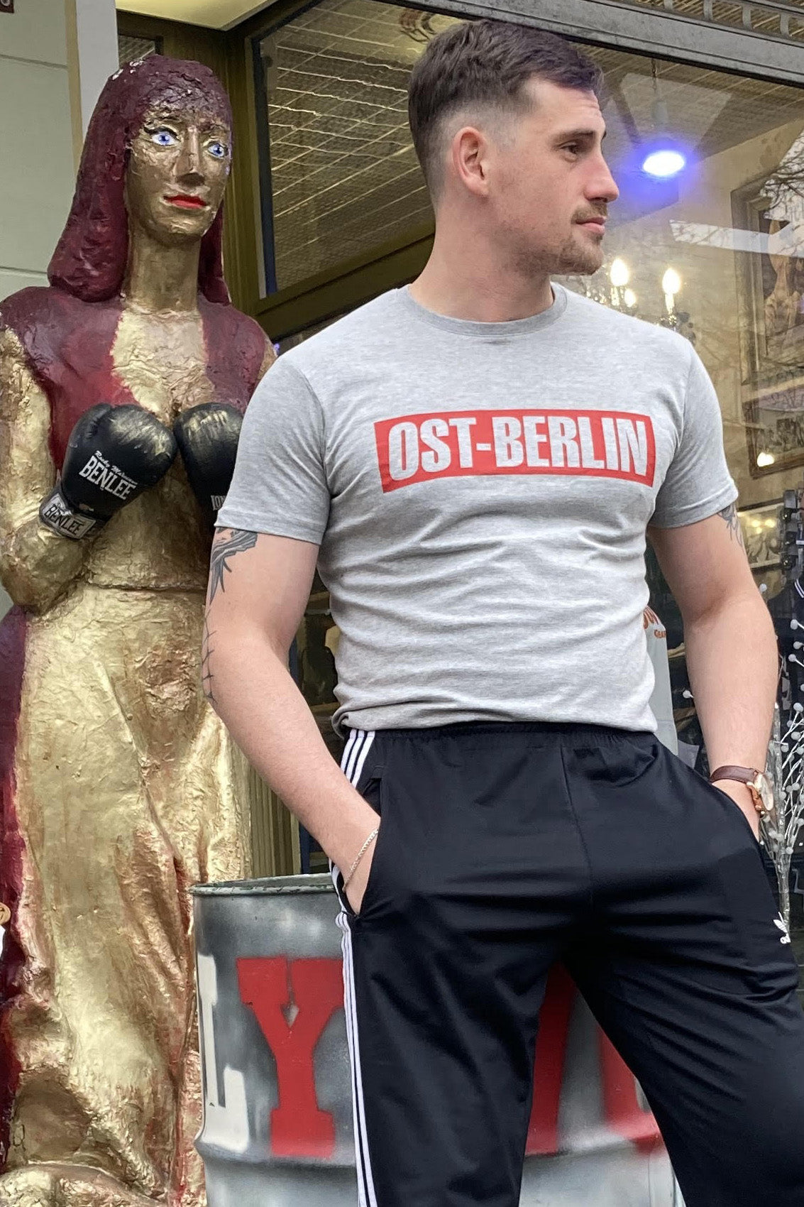 T-Shirt OST-BERLIN manufactured by HOOLYWOOD Siebdruck Made in Germany (grau -grey)