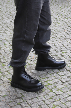 GRINDERS Cedric 8 Loch Derby Boots Stiefel mit Comando Sohle (schwarz - black)