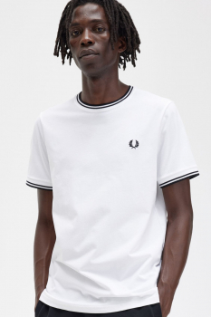 FRED PERRY T-Shirt mit Doppelstreifen, twin tipped T-Shirt (weiss - white)