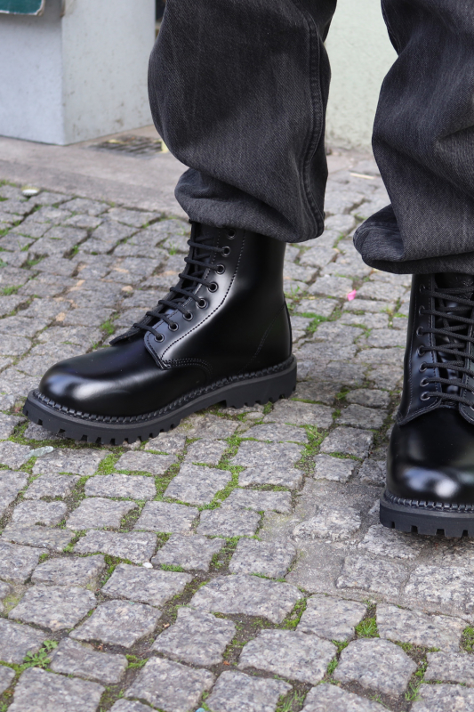 GRINDERS Cedric 8 Loch Derby Boots Stiefel mit Comando Sohle (schwarz - black)