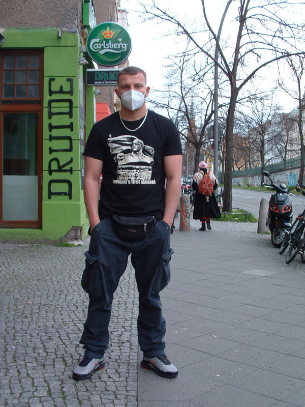 Thälmann Nicki (T-Shirt), Made by HOOLYWOOD  Ost - Berlin - Germany, XS-XXXL, versandkostenfrei Inland (schwarz - black)